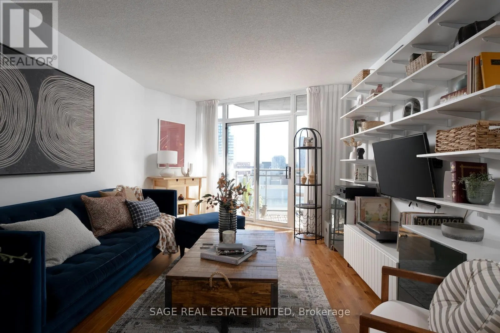 1403 - 255 RICHMOND STREET E