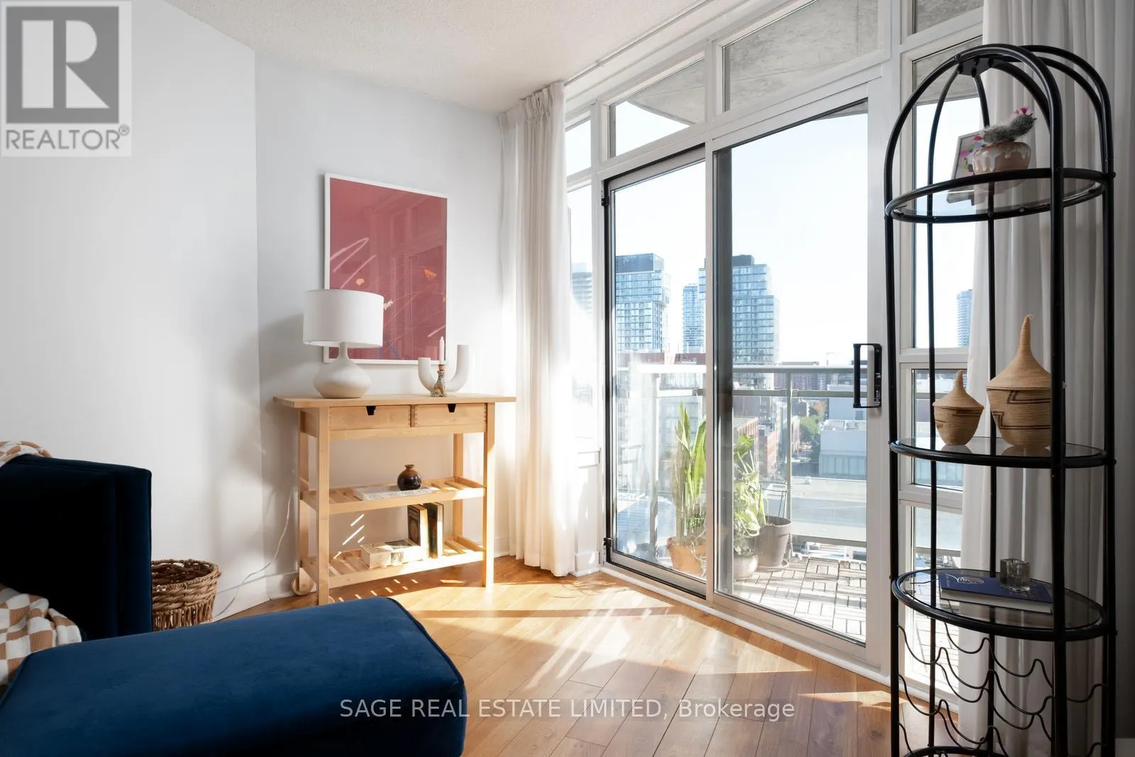 1403 - 255 RICHMOND STREET E
