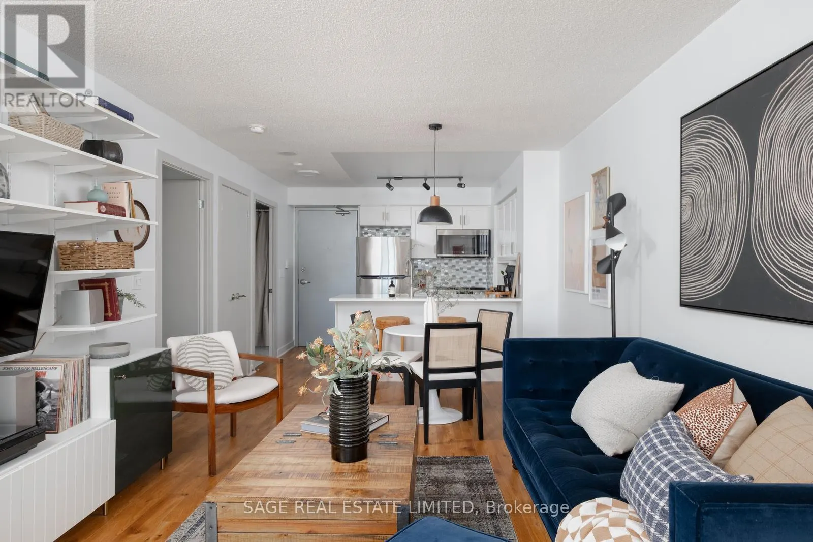 1403 - 255 RICHMOND STREET E