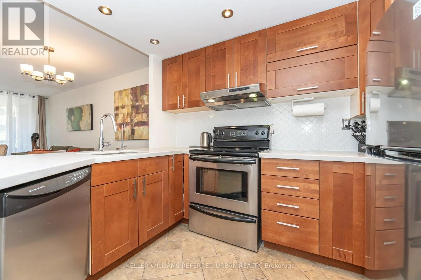 107 - 77 MAITLAND PLACE