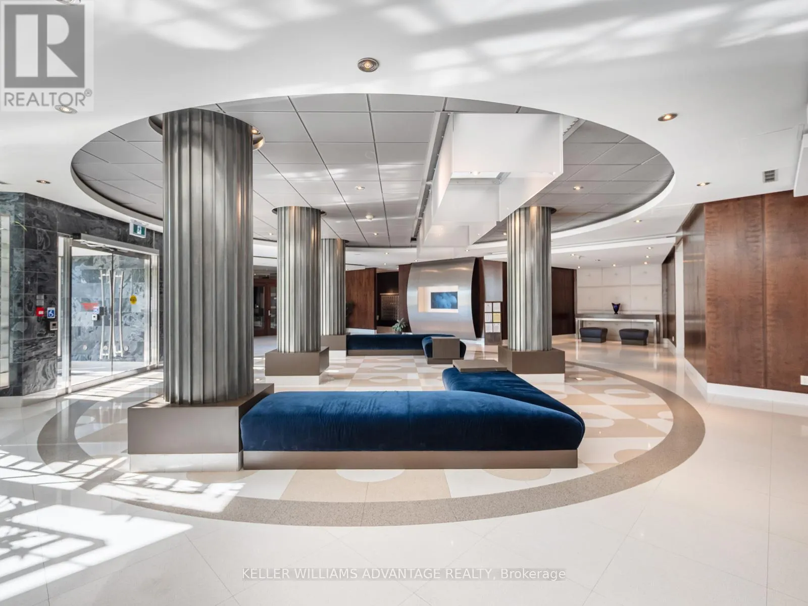UPH3 - 410 QUEENS QUAY W