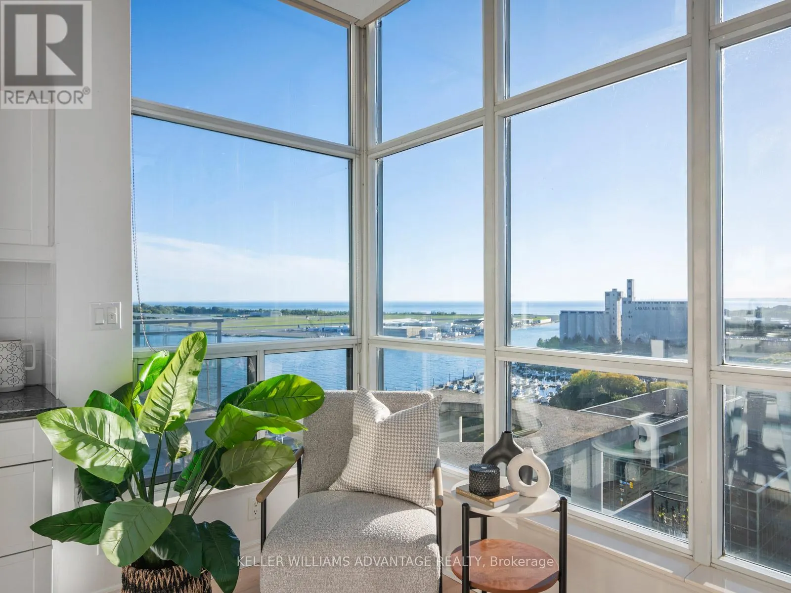 UPH3 - 410 QUEENS QUAY W
