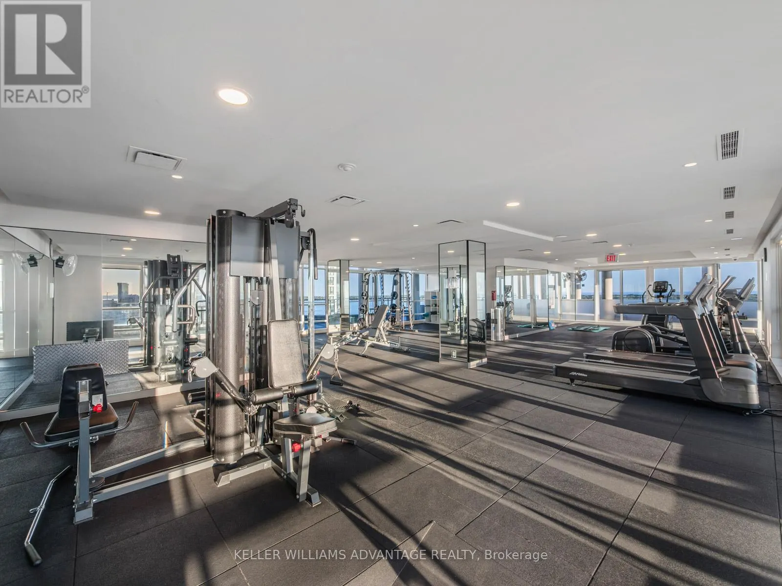UPH3 - 410 QUEENS QUAY W