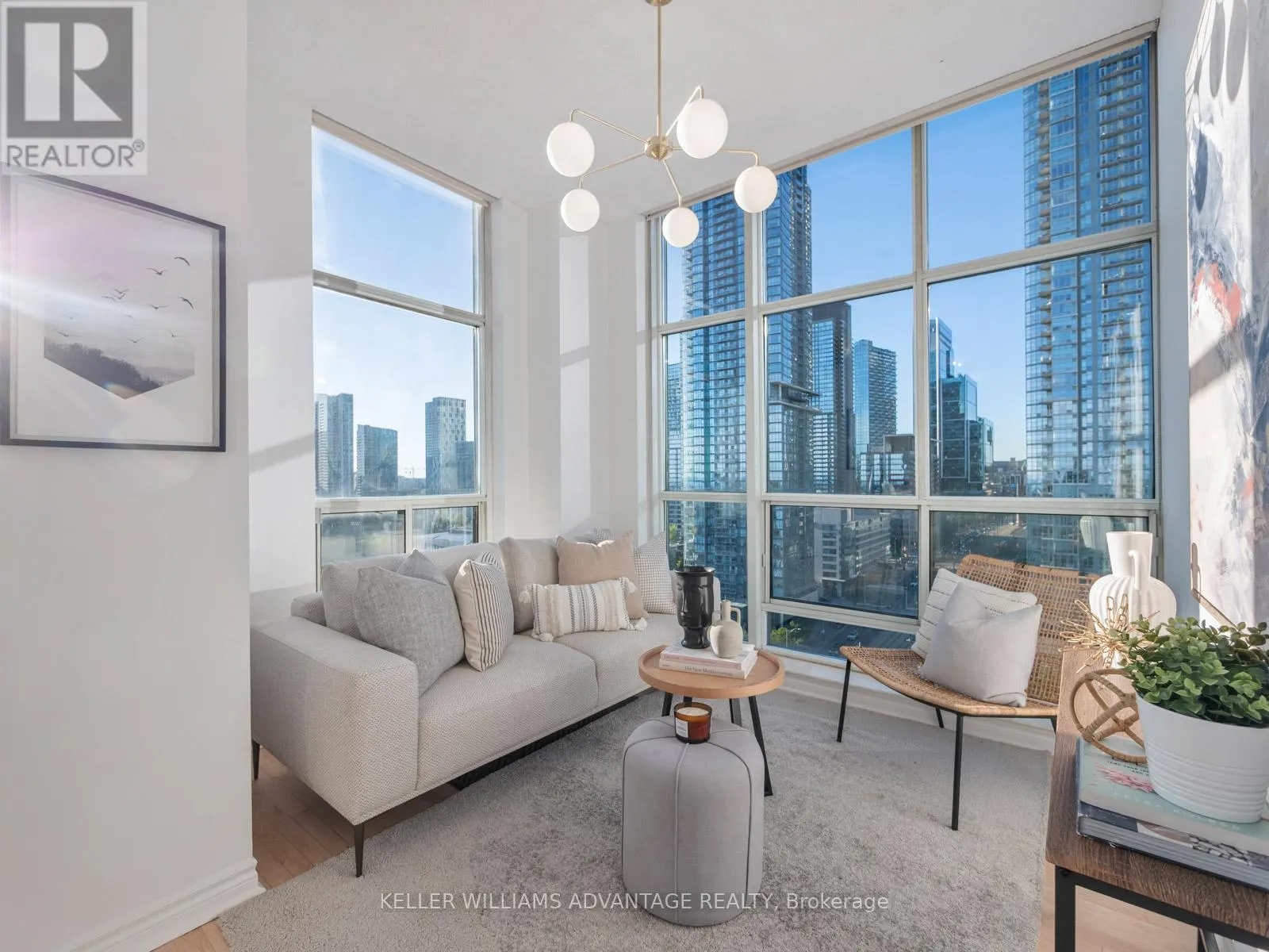 UPH3 - 410 QUEENS QUAY W