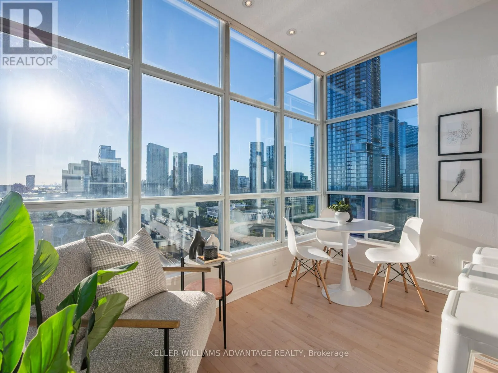 UPH3 - 410 QUEENS QUAY W