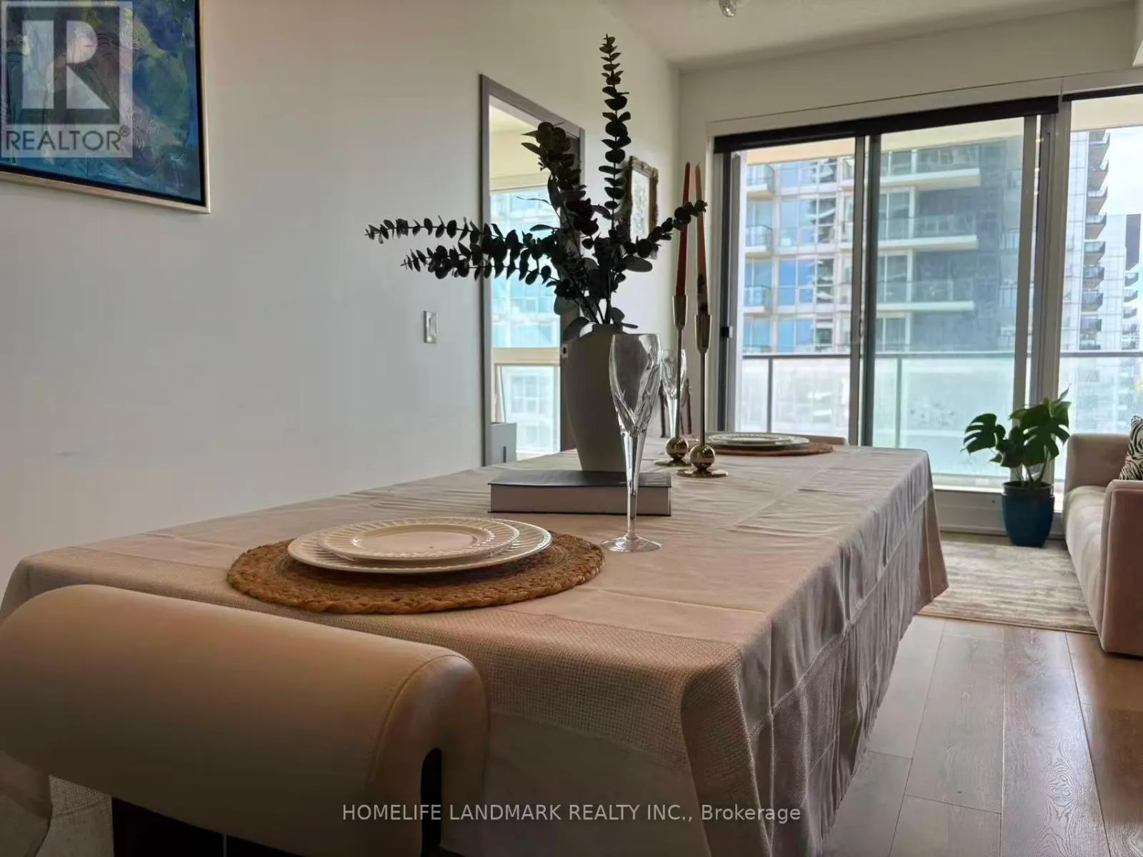 1807 - 95 MCMAHON DRIVE