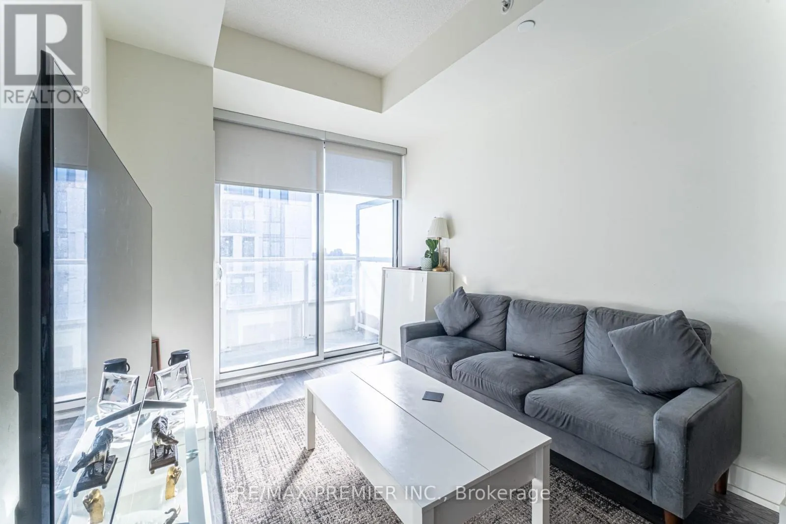 1511 - 180 FAIRVIEW MALL DRIVE
