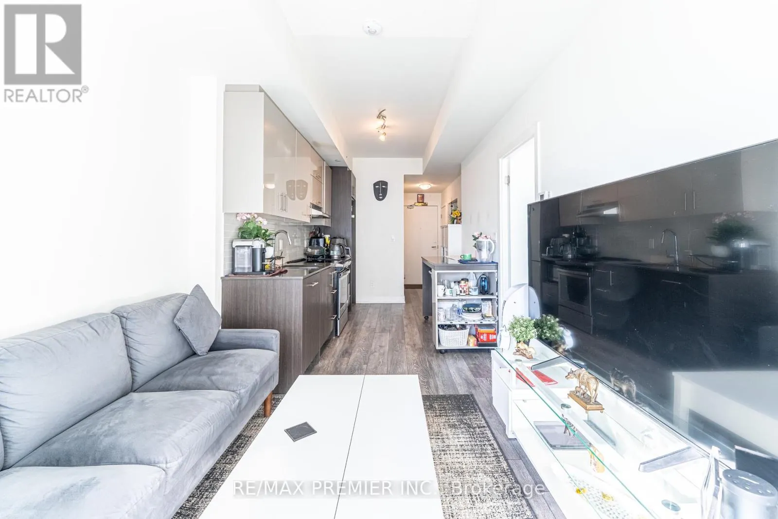 1511 - 180 FAIRVIEW MALL DRIVE