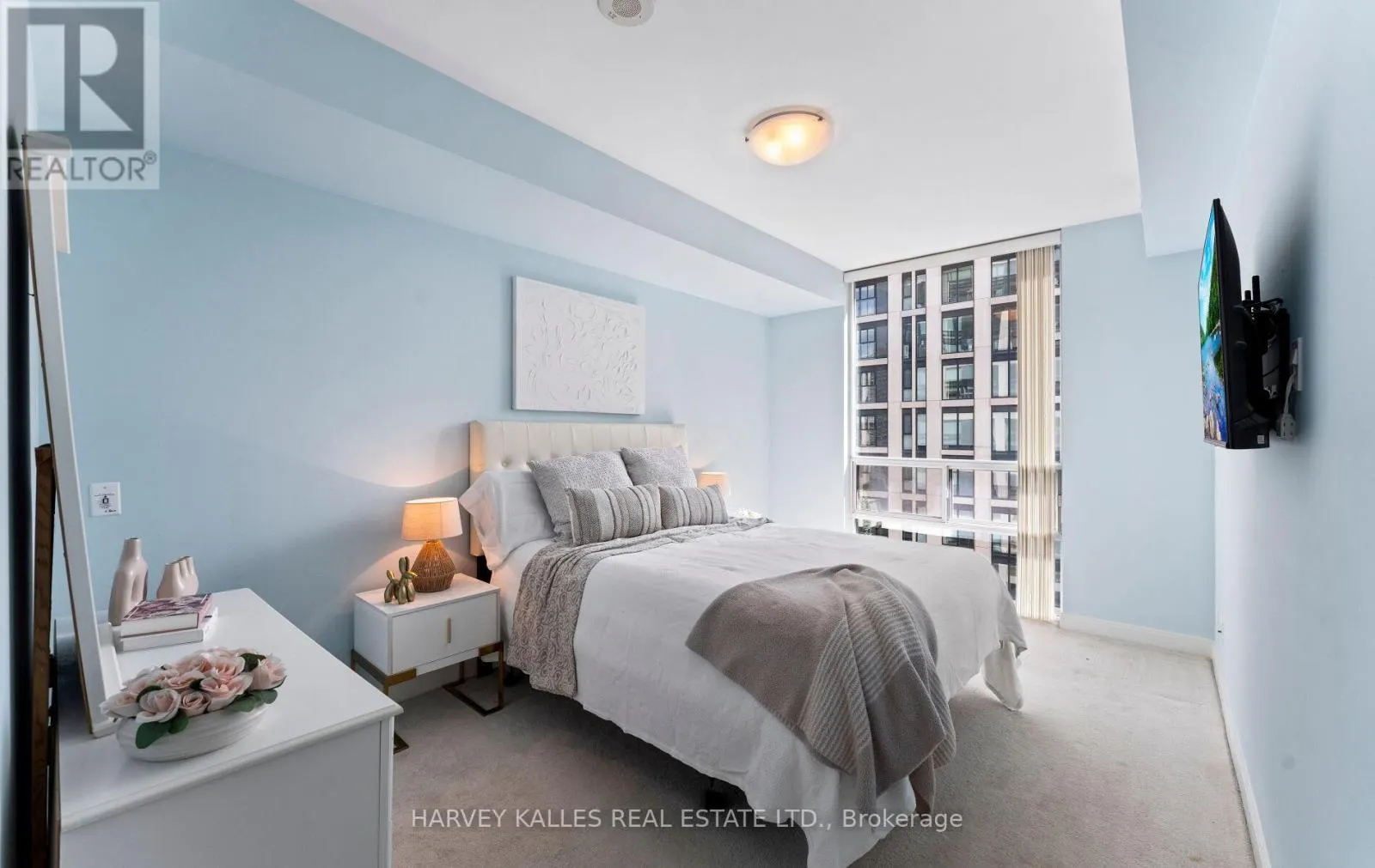 1406 - 88 BROADWAY AVENUE