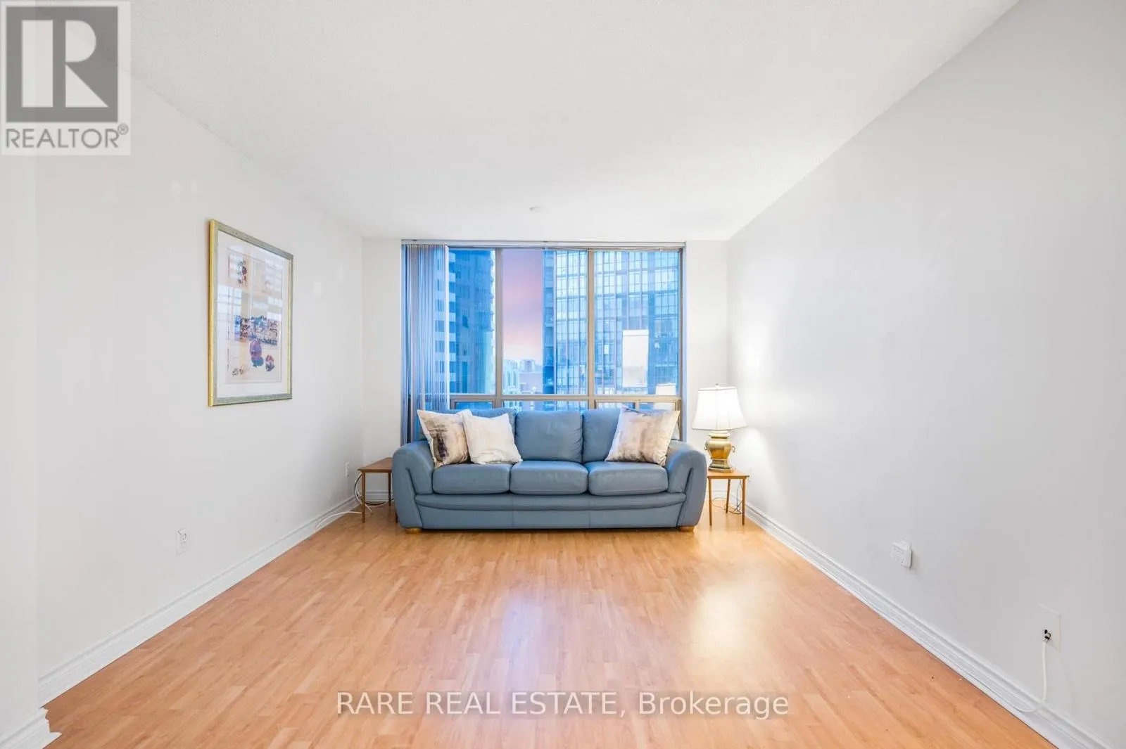 1003 - 40 SCOLLARD STREET