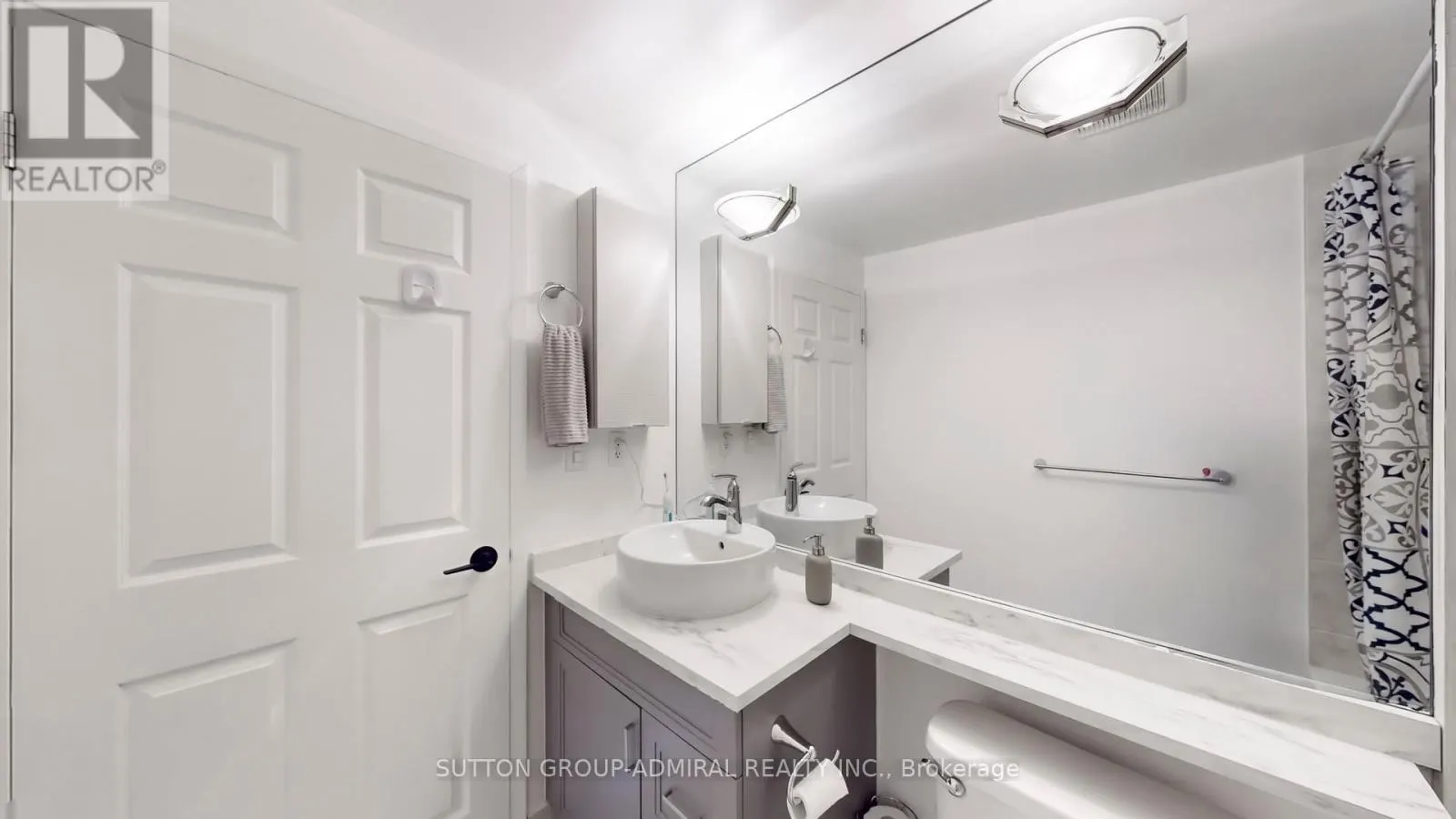 707 - 4200 BATHURST STREET