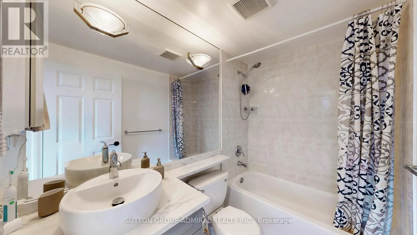 707 - 4200 BATHURST STREET