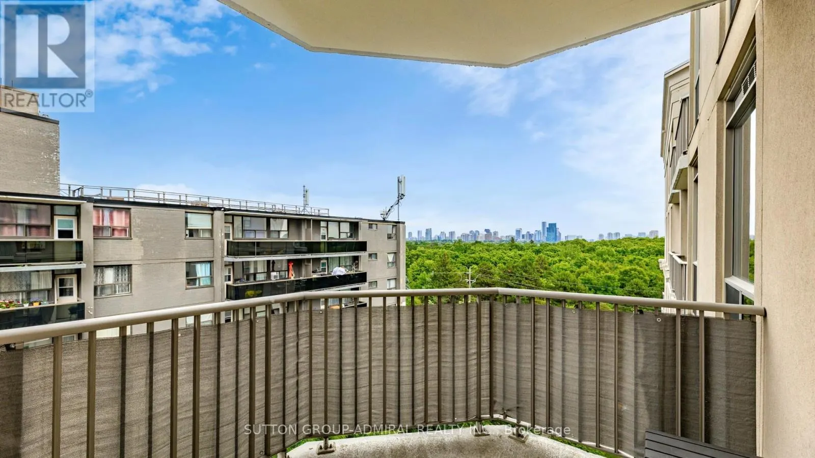 707 - 4200 BATHURST STREET