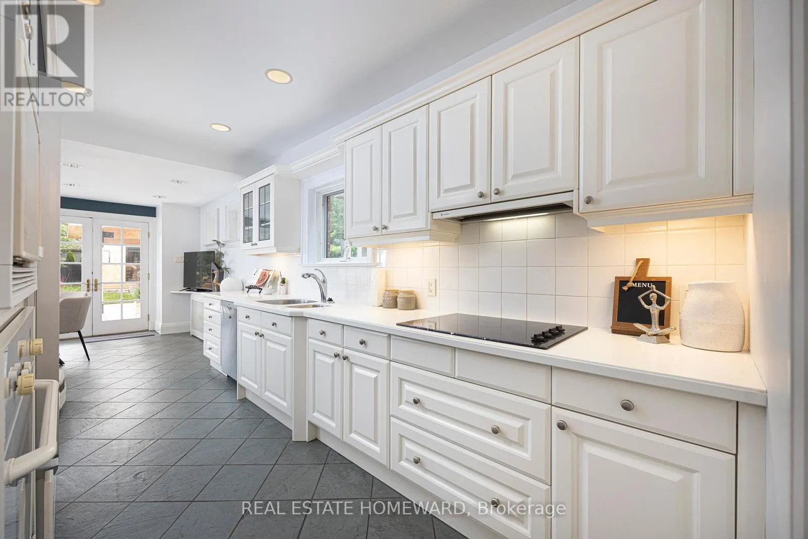 315 ROSE PARK DRIVE
