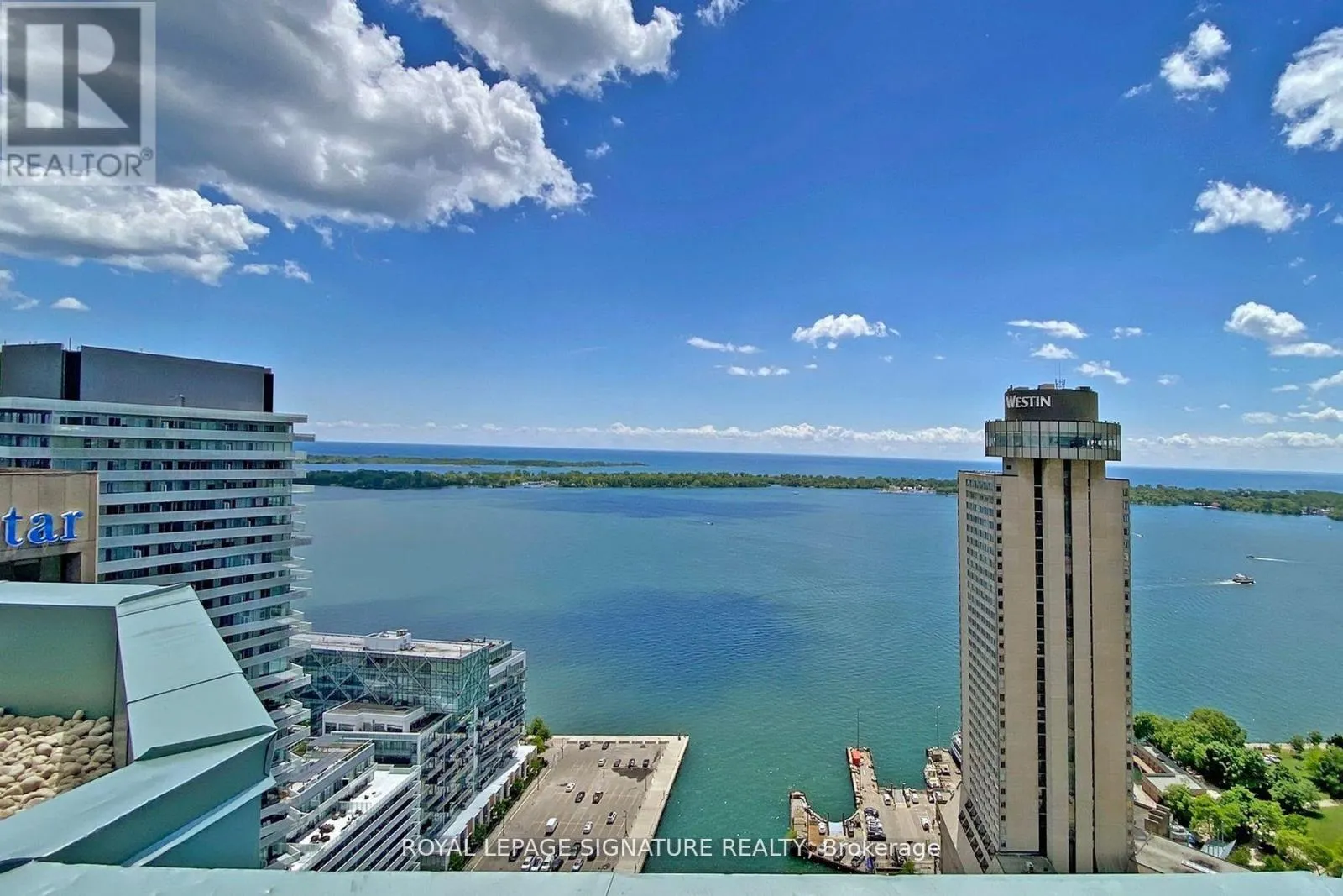 2109 - 10 YONGE STREET