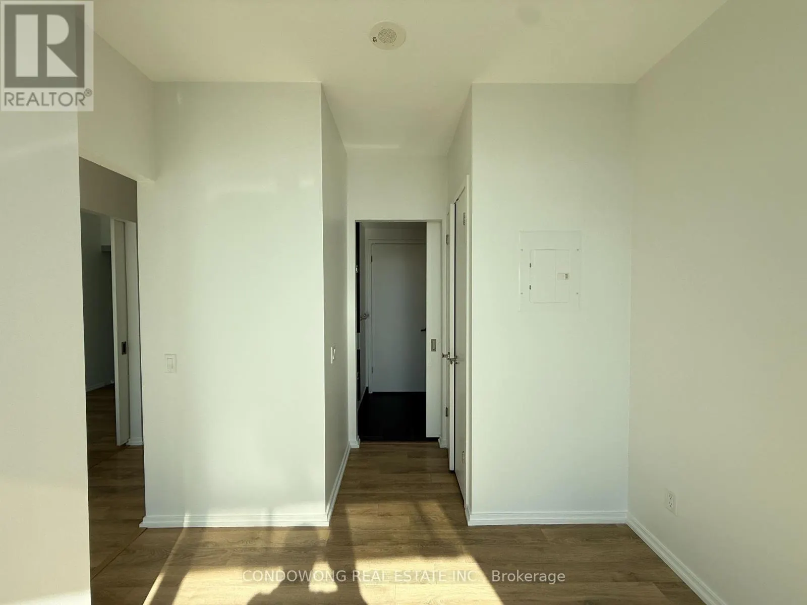 3608 - 197 YONGE STREET