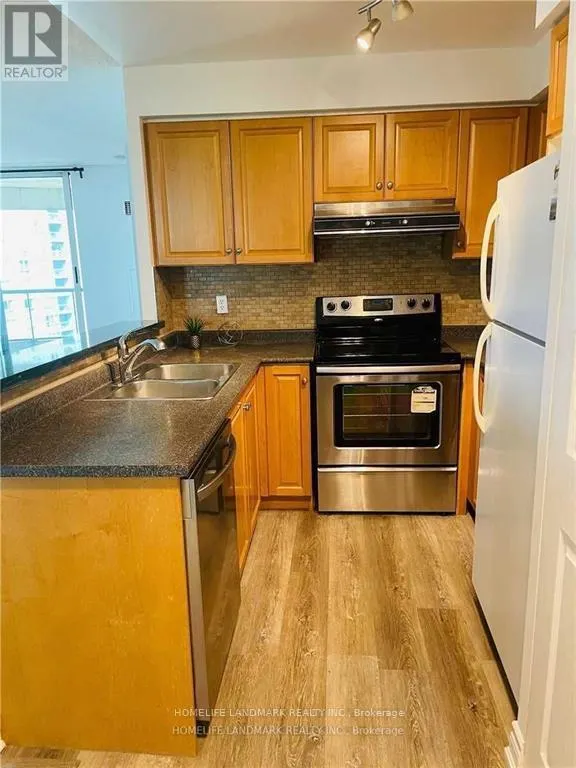 1111 - 7 LORRAINE DRIVE