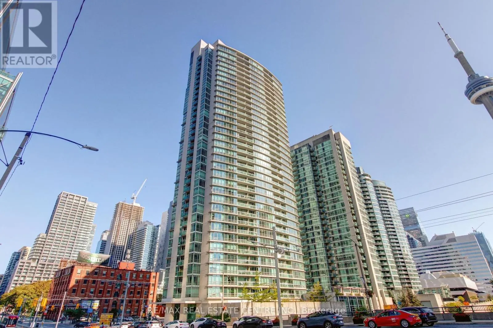 1010 - 397 FRONT STREET W