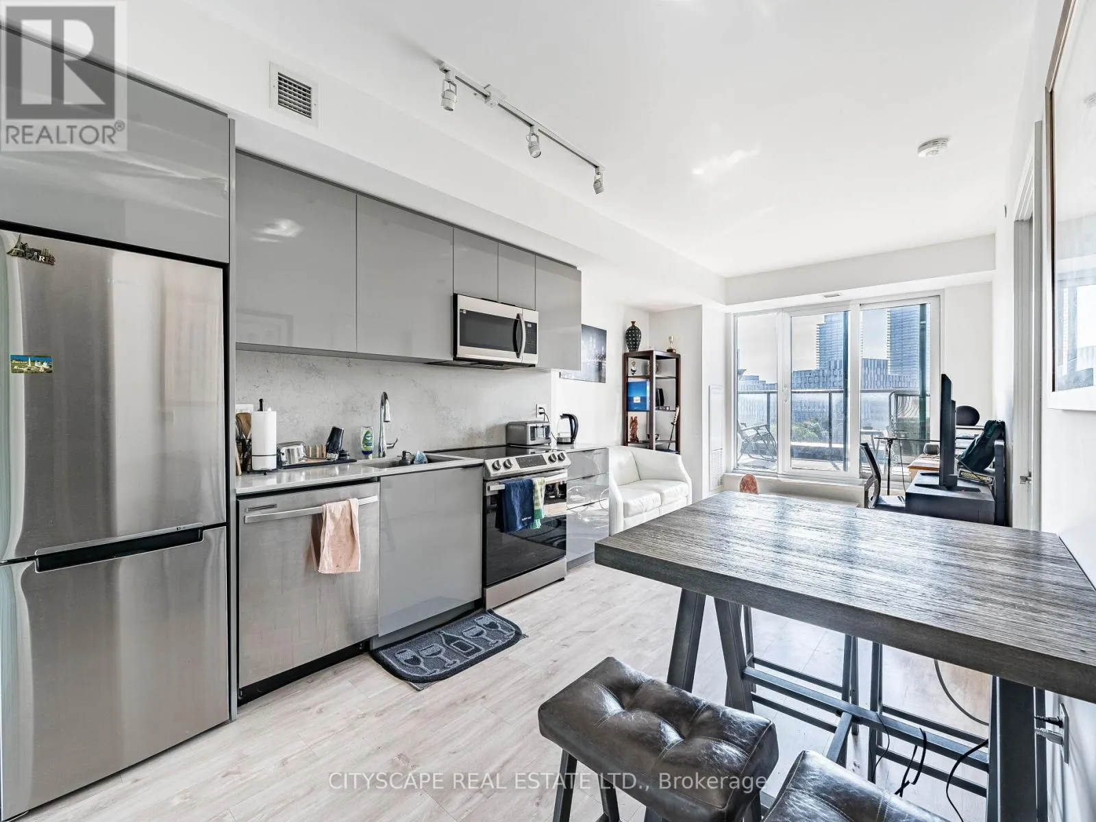 609 - 50 POWER STREET