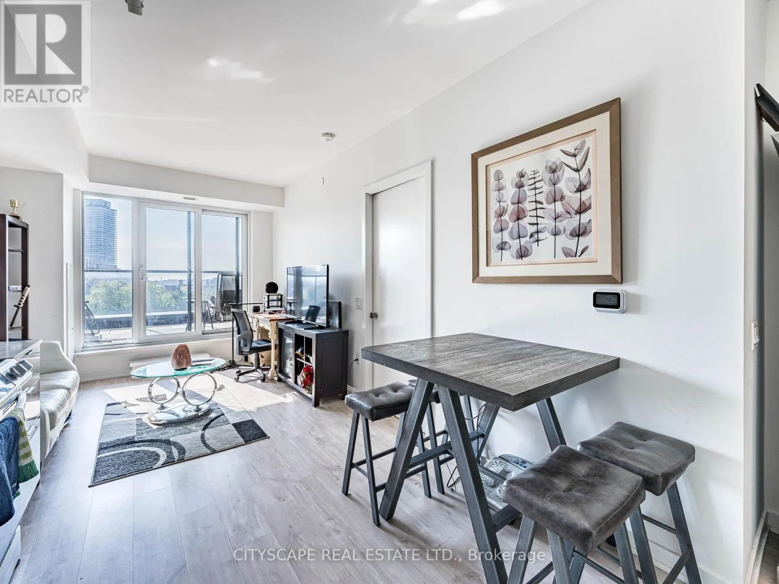 609 - 50 POWER STREET
