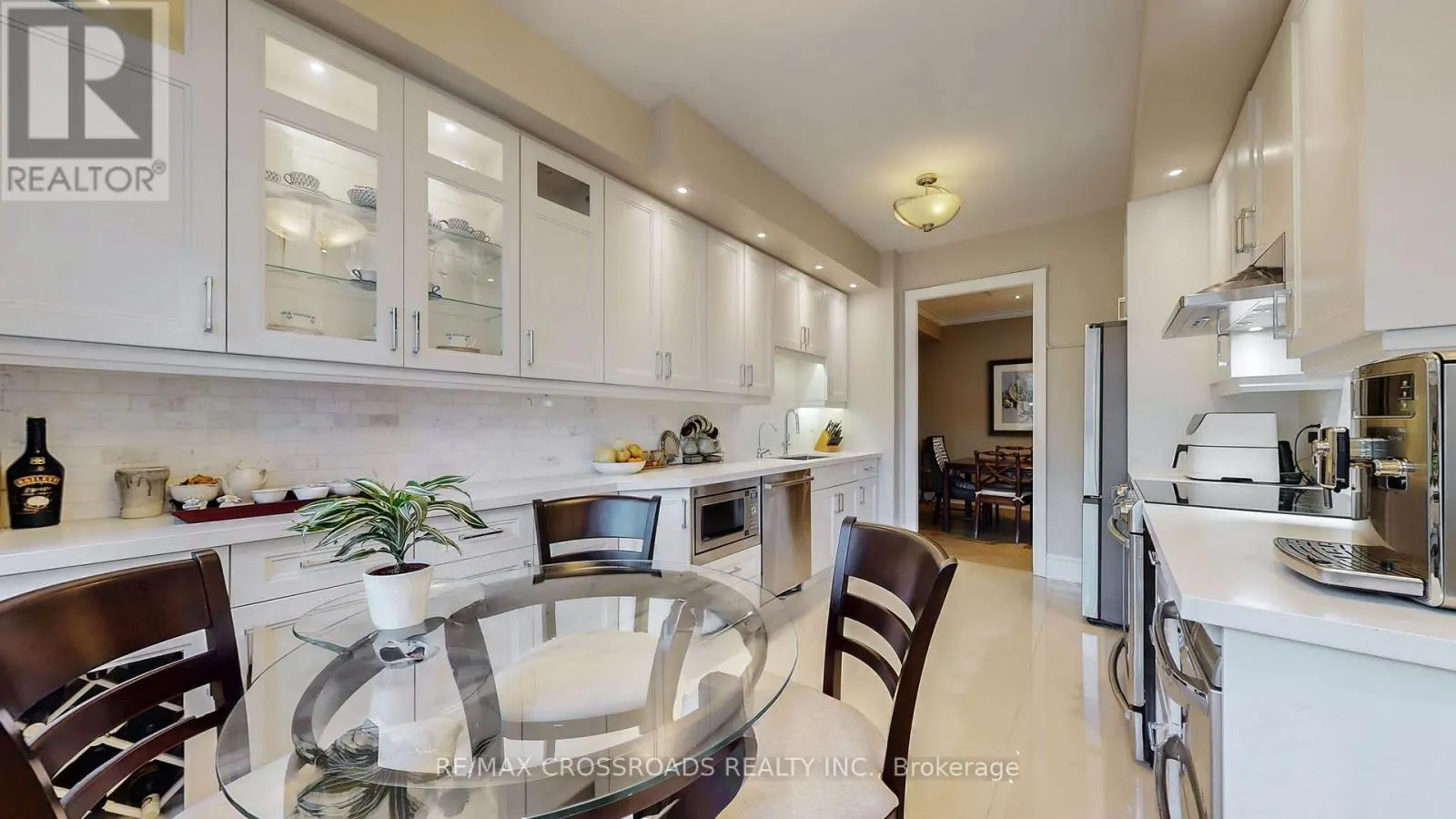 210 - 10 OLD YORK MILLS ROAD