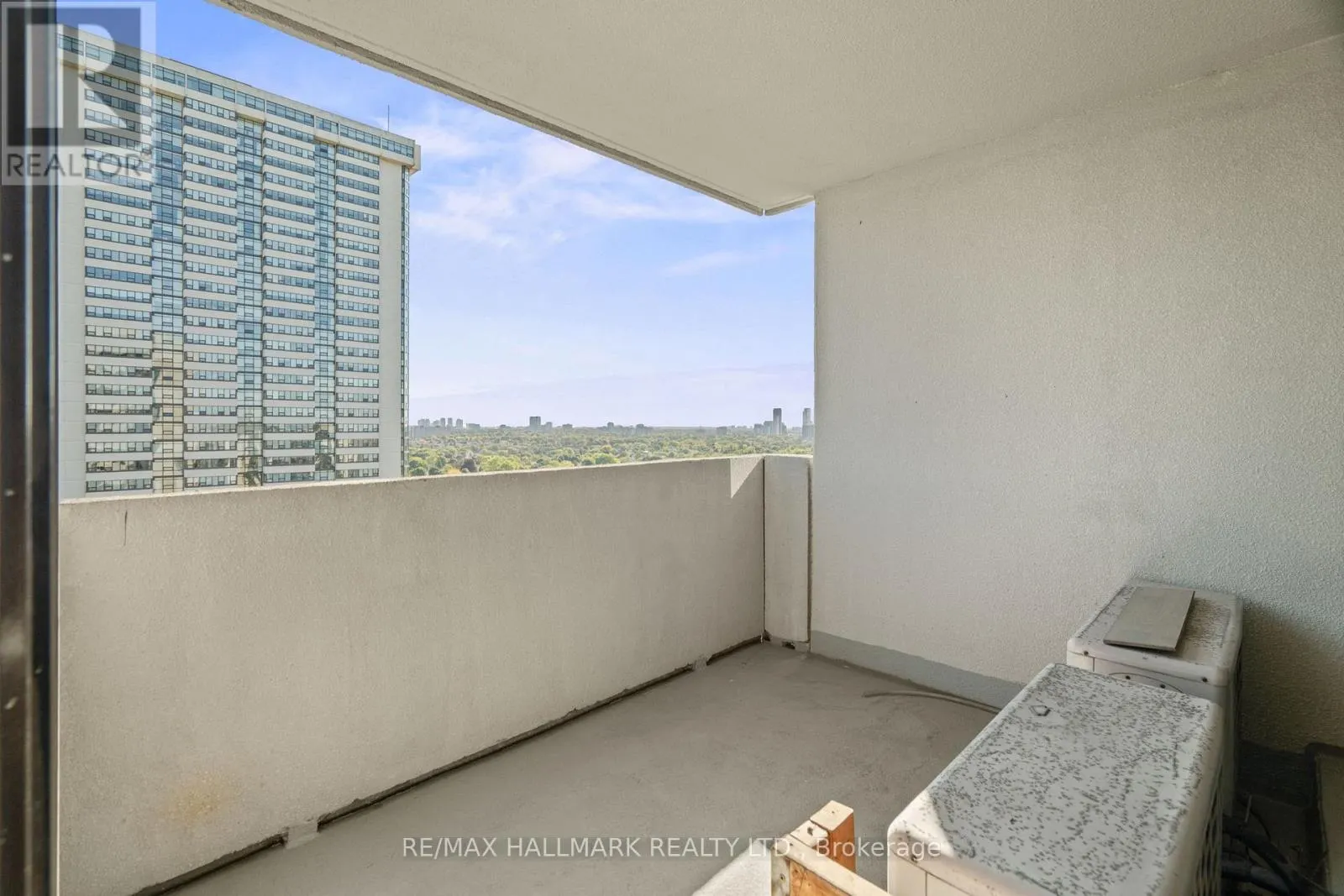 1805 - 3300 DON MILLS ROAD