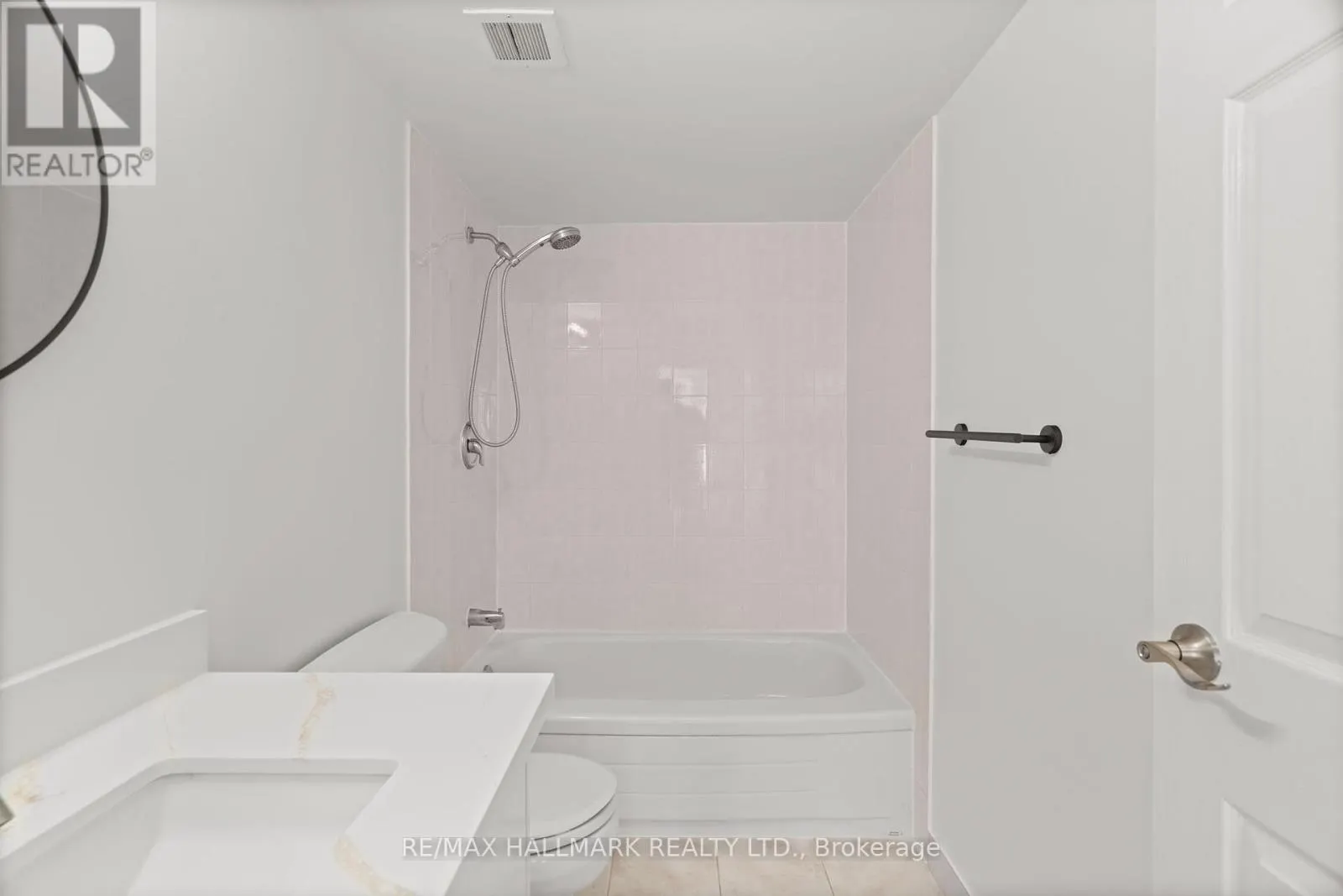 1805 - 3300 DON MILLS ROAD