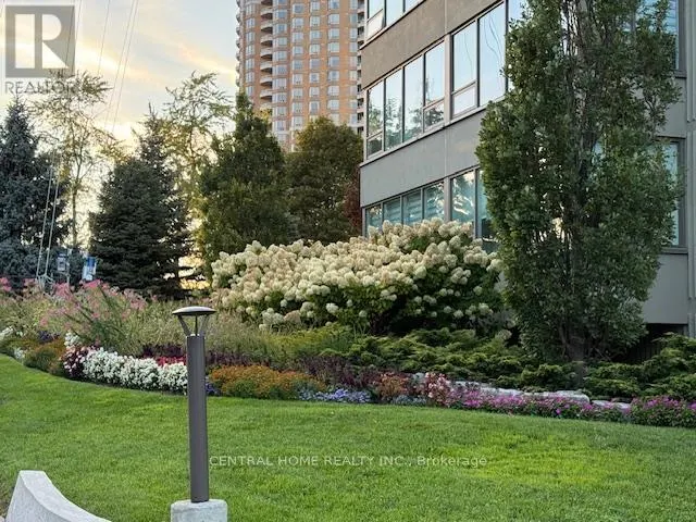 1707 - 55 SKYMARK DRIVE