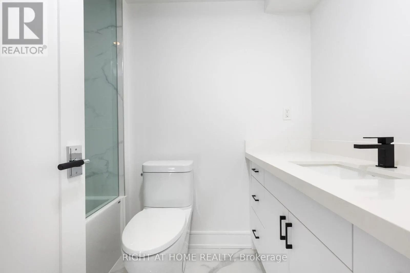 36B CHURCHILL AVENUE
