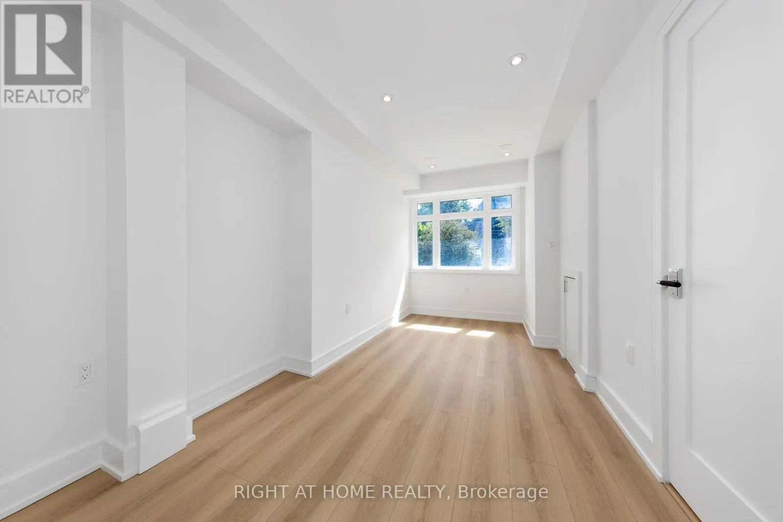 36B CHURCHILL AVENUE