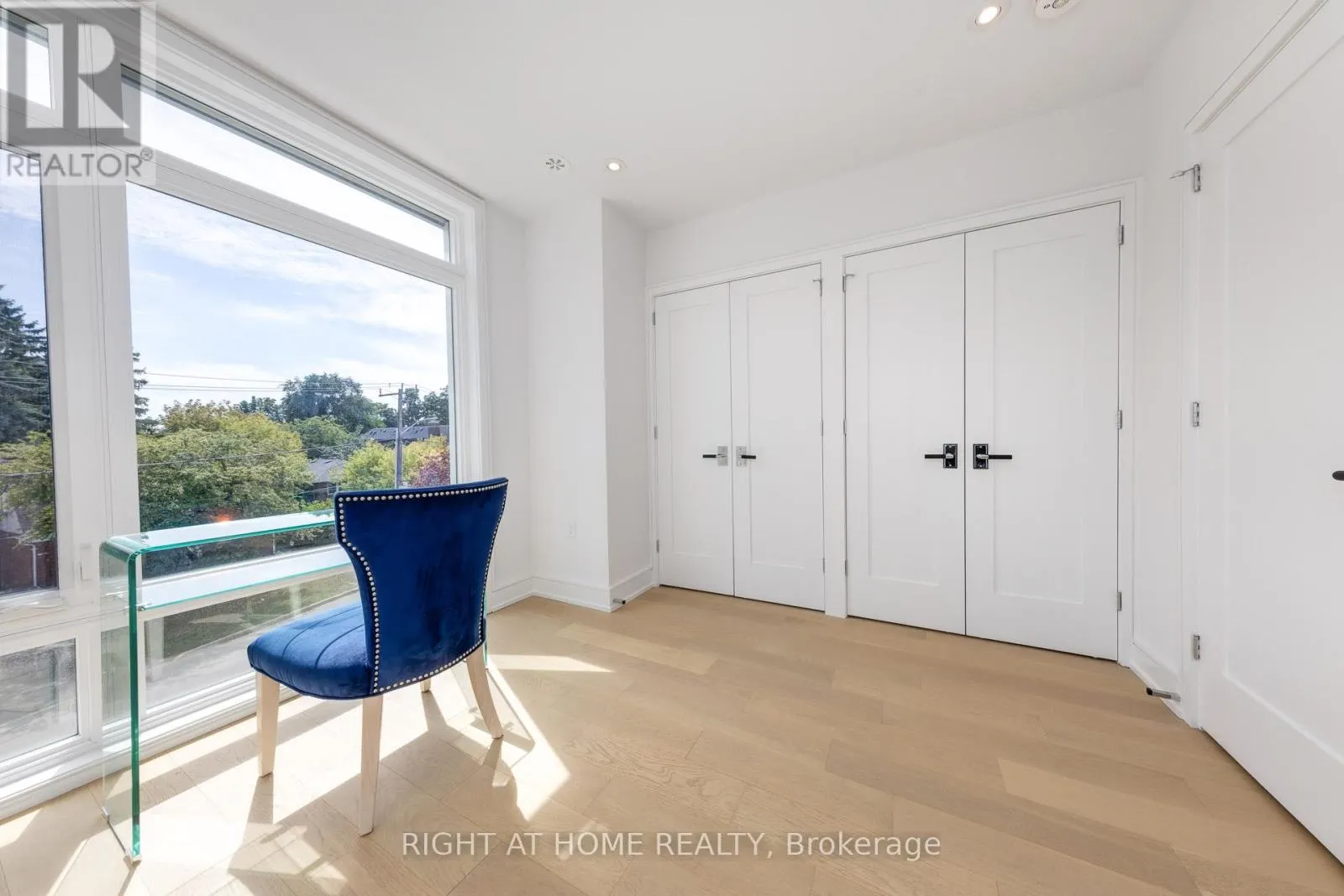 36B CHURCHILL AVENUE