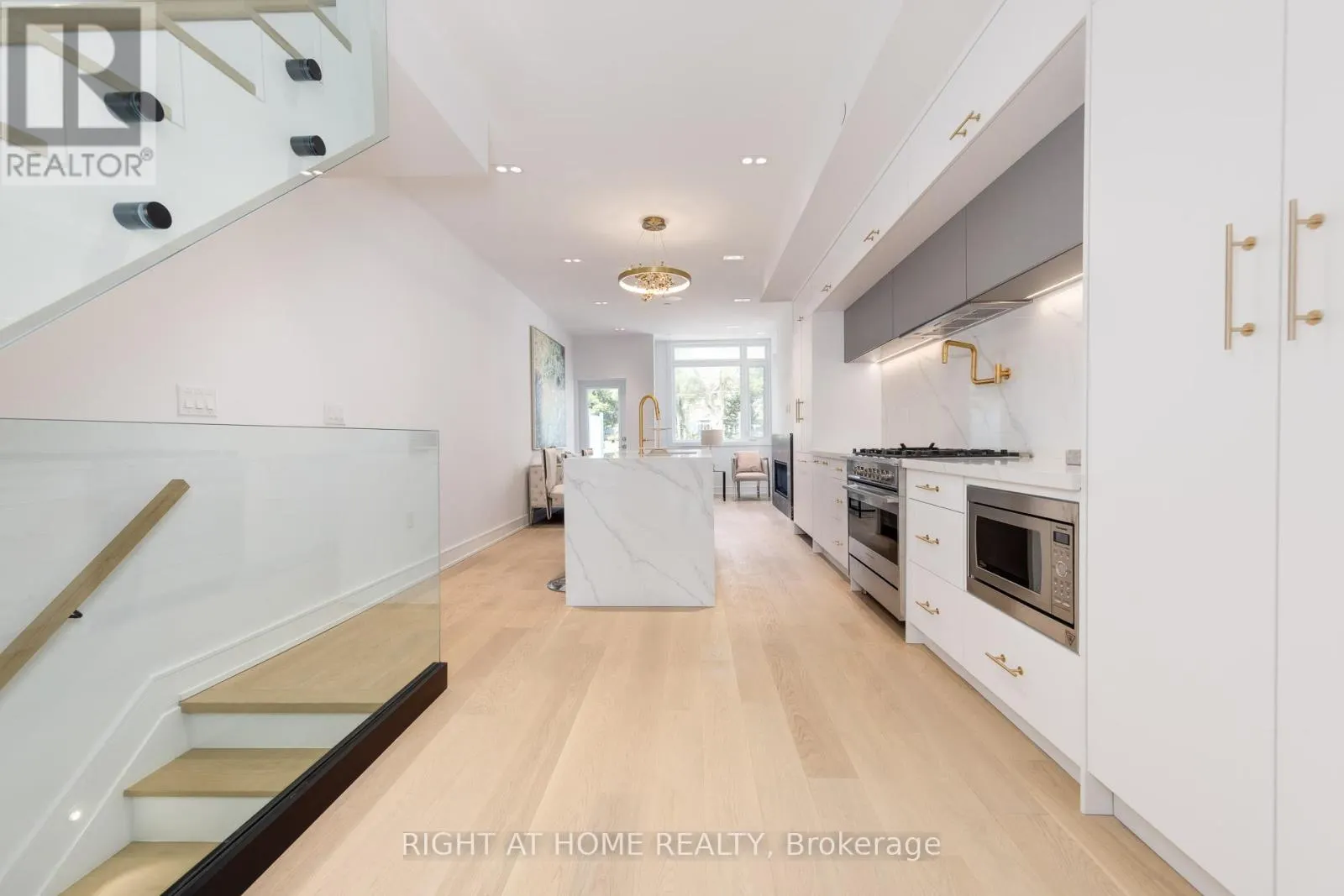 36B CHURCHILL AVENUE