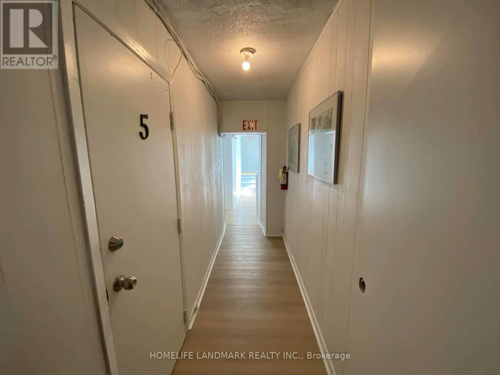 #5 - 353 SPADINA AVENUE