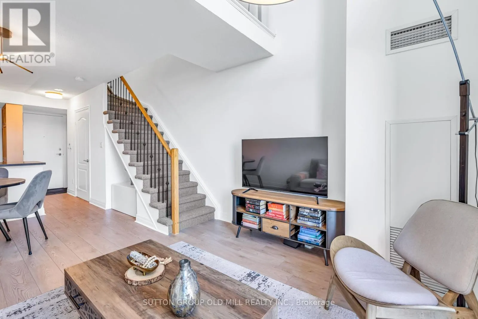 1705 - 188 DORIS AVENUE