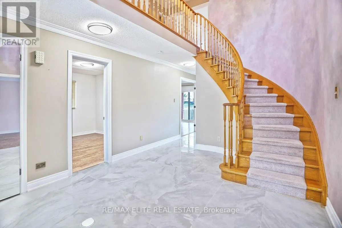 MAIN - 219 CONNAUGHT AVENUE
