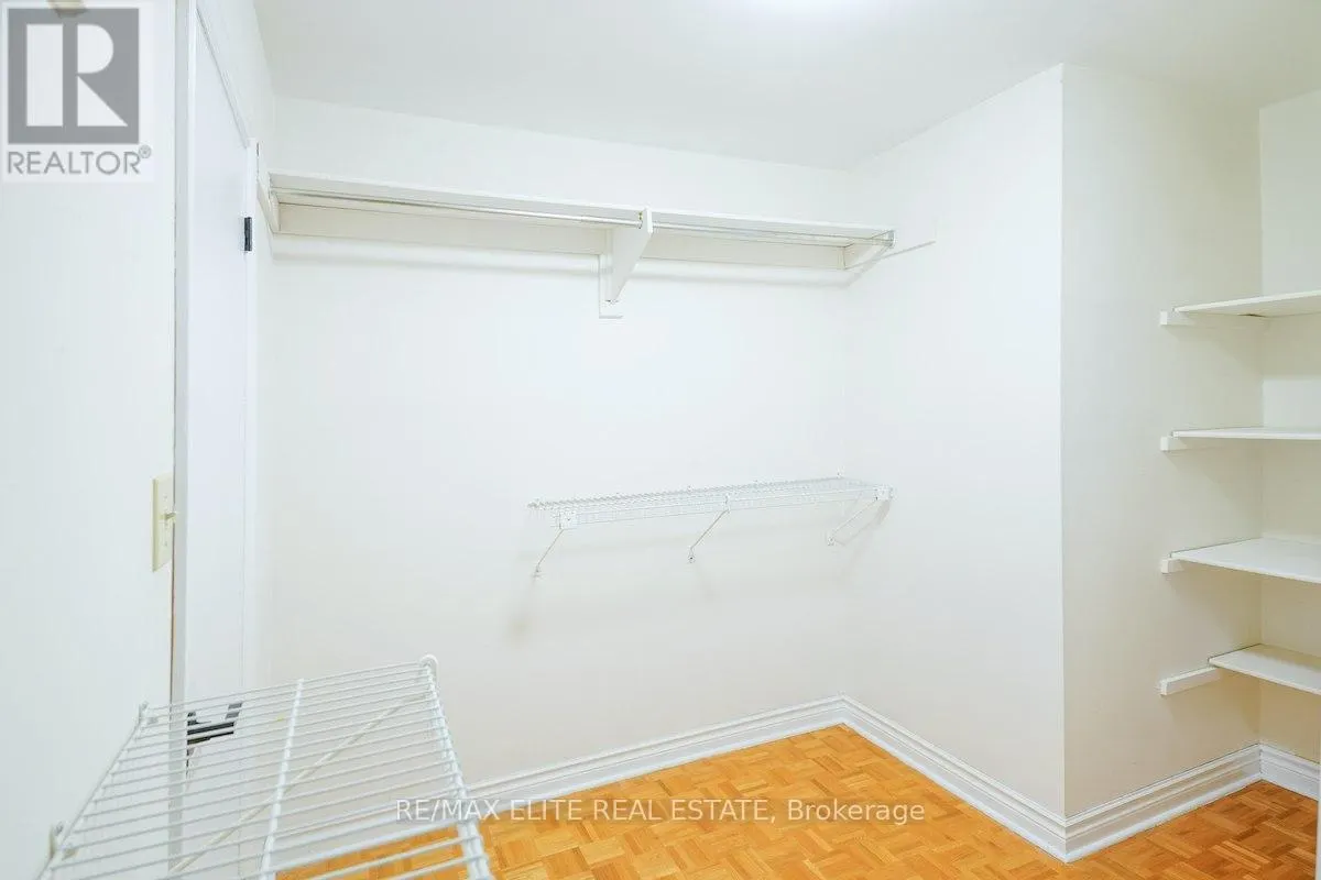 MAIN - 219 CONNAUGHT AVENUE