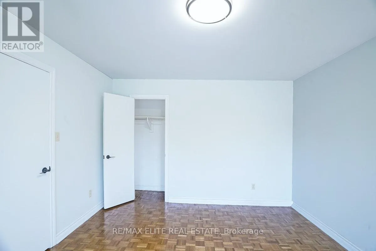 MAIN - 219 CONNAUGHT AVENUE
