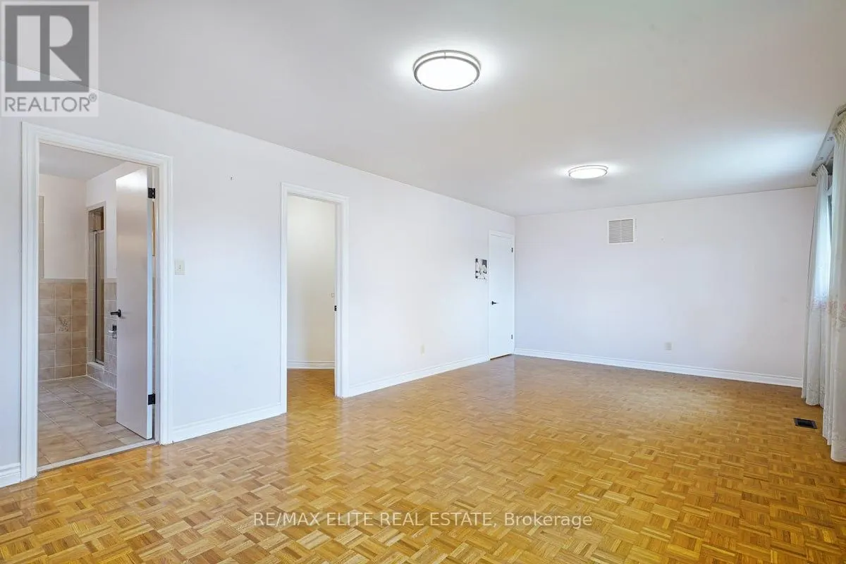 MAIN - 219 CONNAUGHT AVENUE