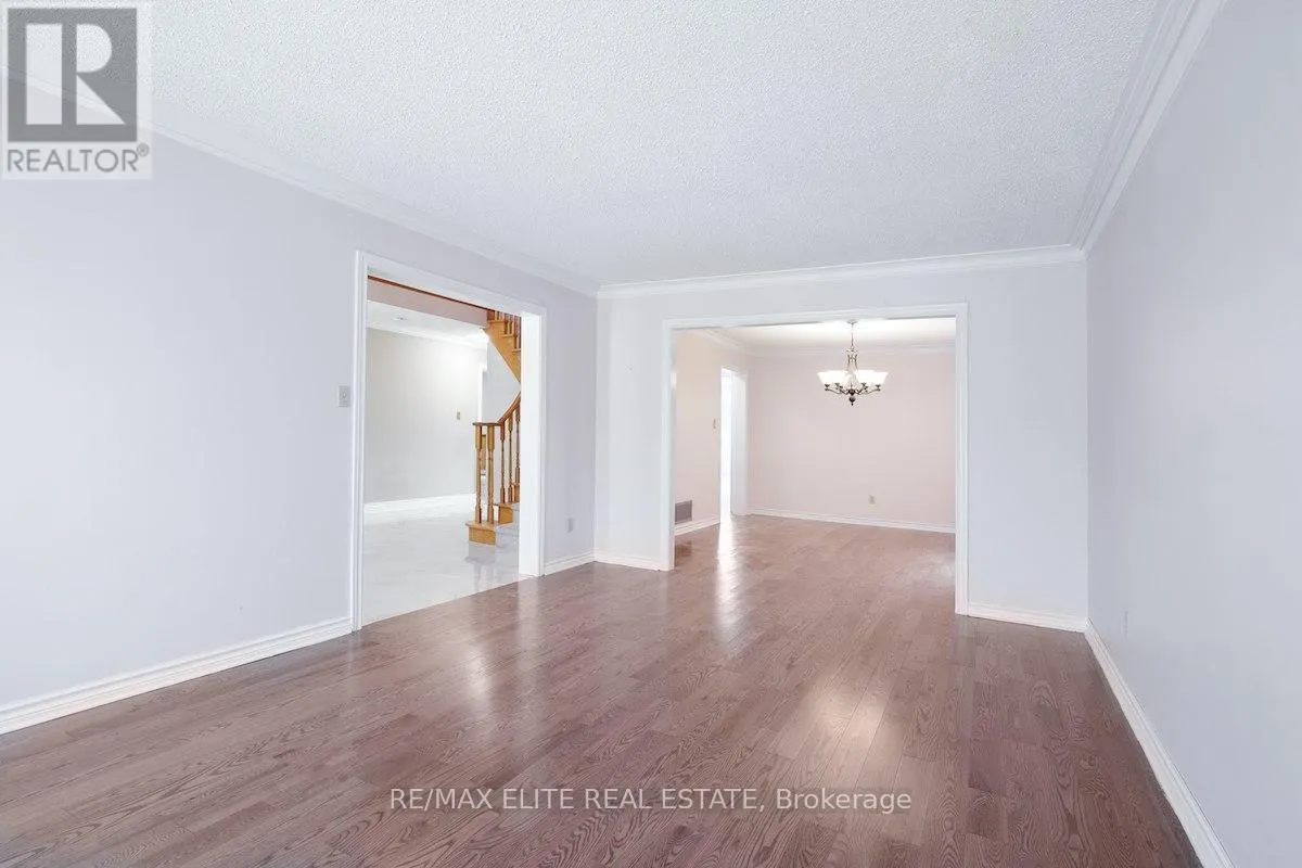 MAIN - 219 CONNAUGHT AVENUE