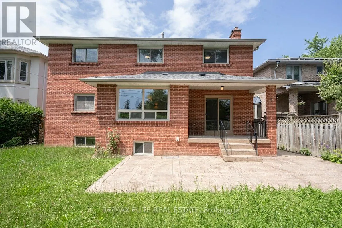 MAIN - 219 CONNAUGHT AVENUE