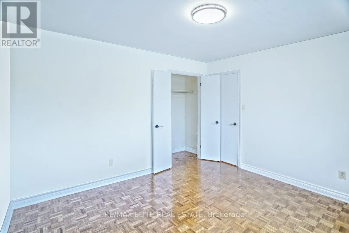 MAIN - 219 CONNAUGHT AVENUE