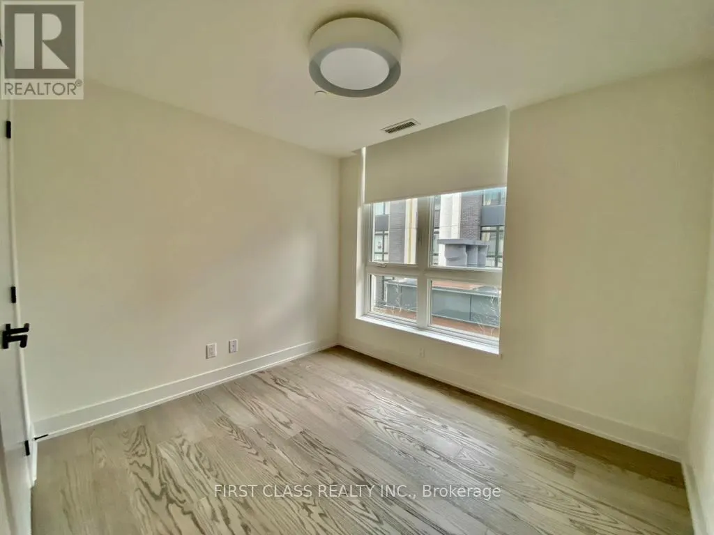 TH12 - 55 NICHOLAS AVENUE