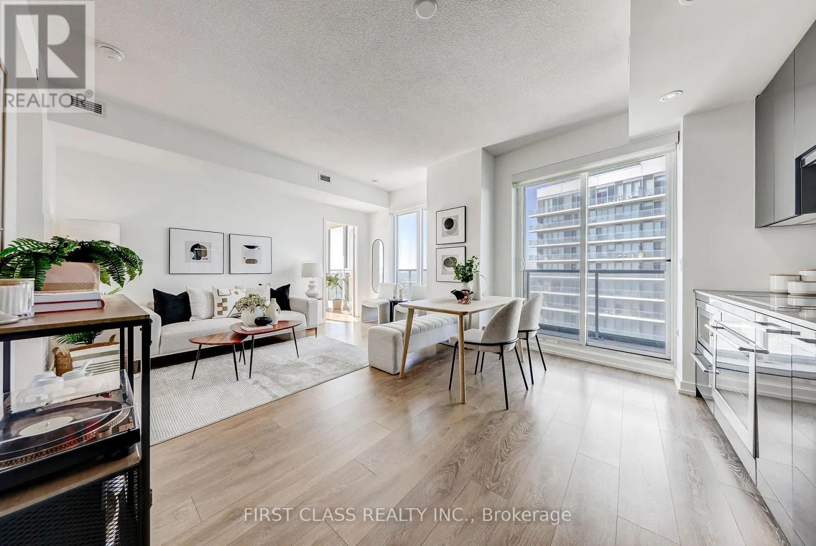 3603 - 117 MCMAHON DRIVE