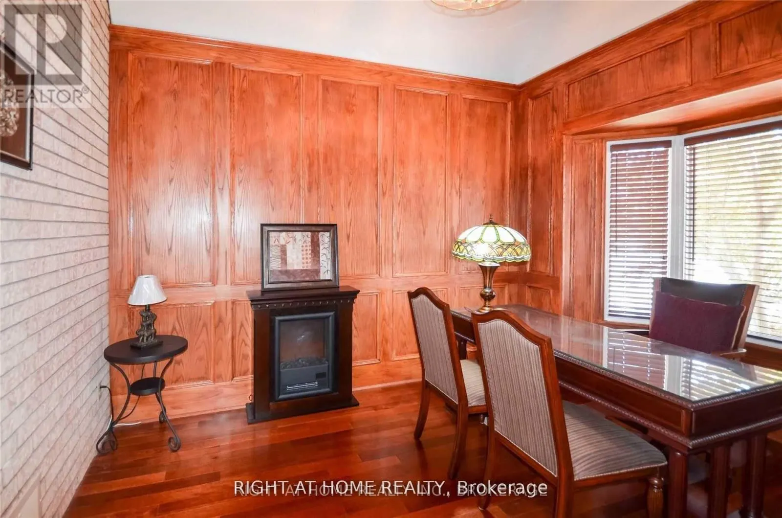 69 CLARINDA DRIVE
