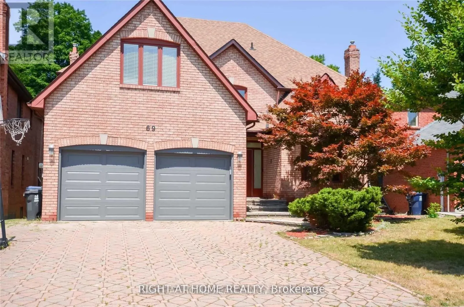 69 CLARINDA DRIVE