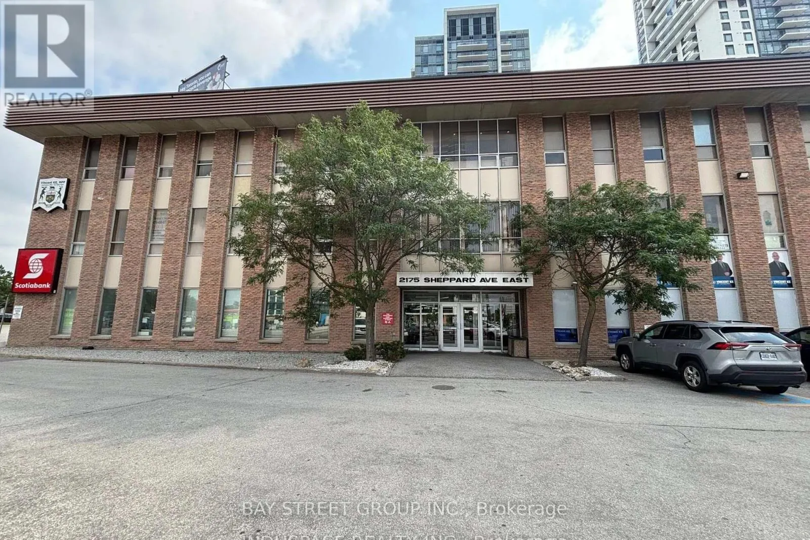 222 - 2175 SHEPPARD AVENUE E