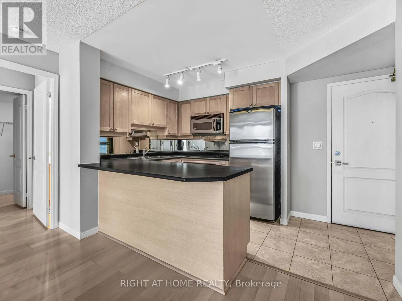710 - 18 STAFFORD STREET