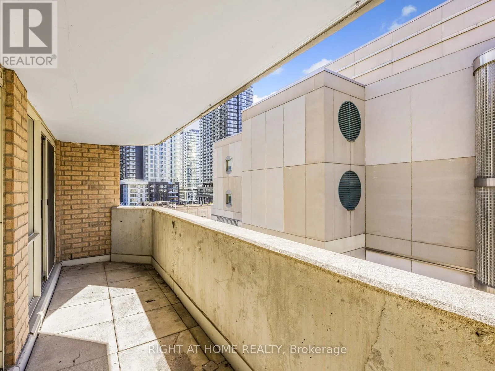 710 - 18 STAFFORD STREET