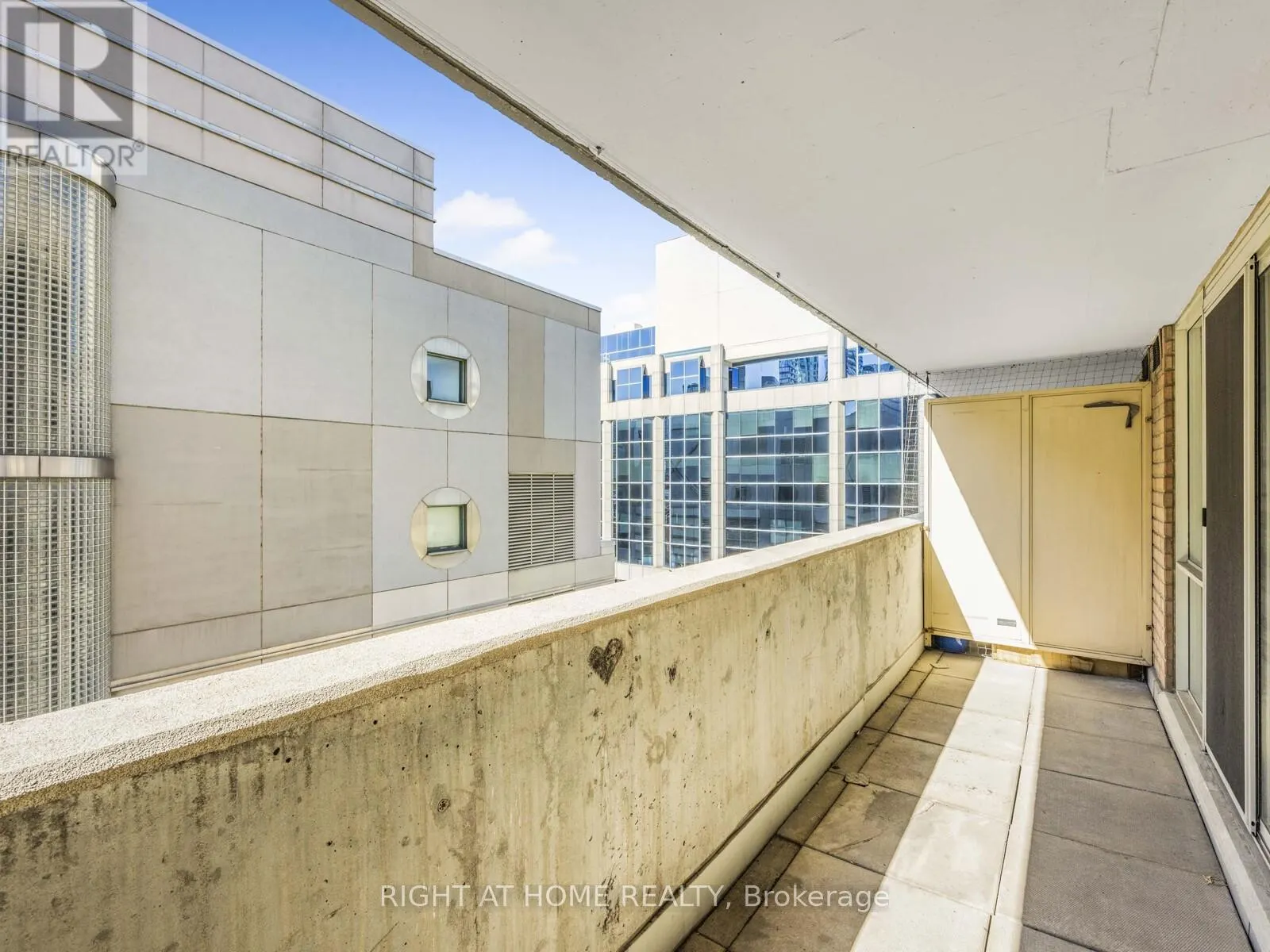 710 - 18 STAFFORD STREET