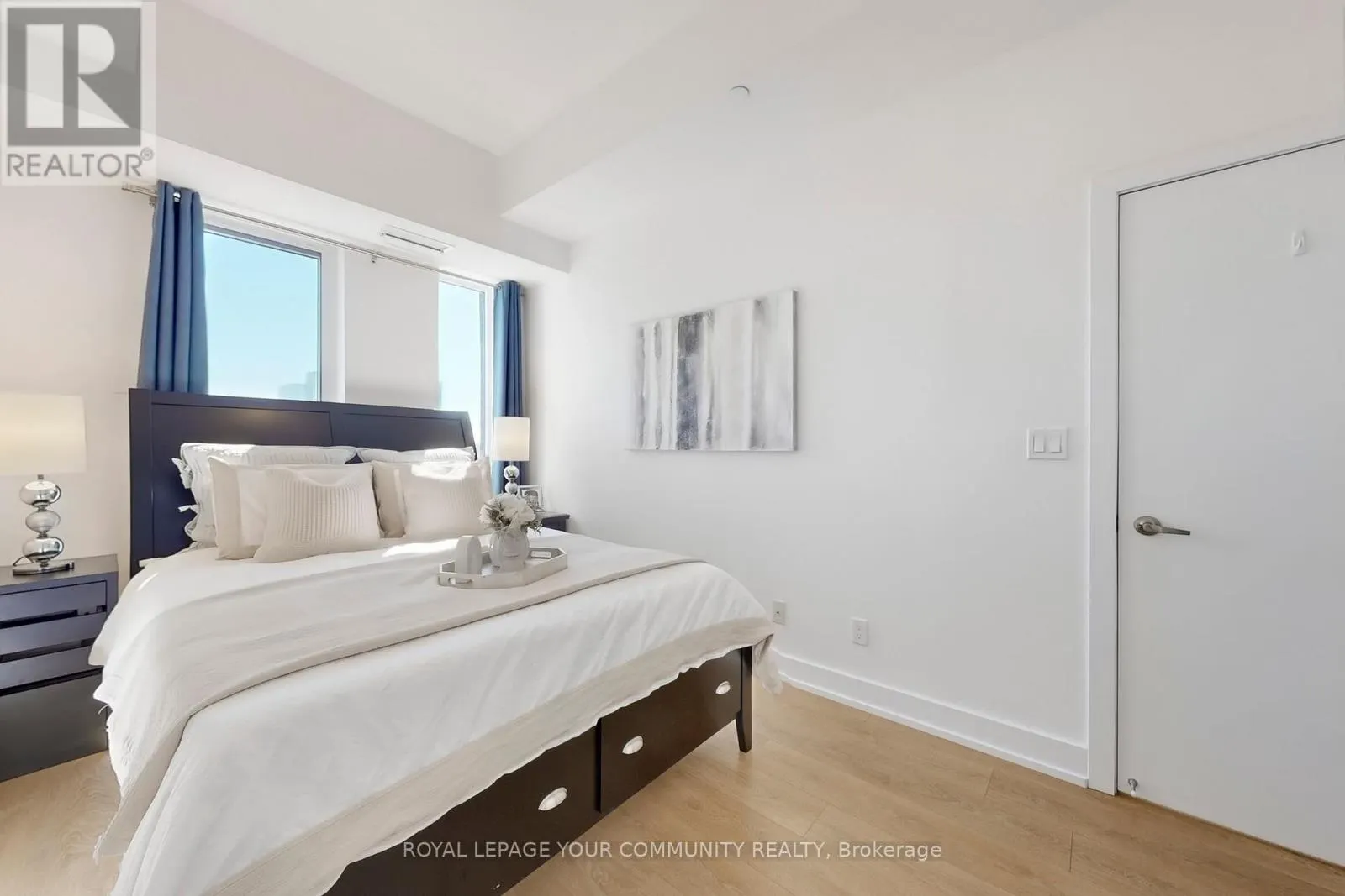 416 - 150 FAIRVIEW MALL DRIVE
